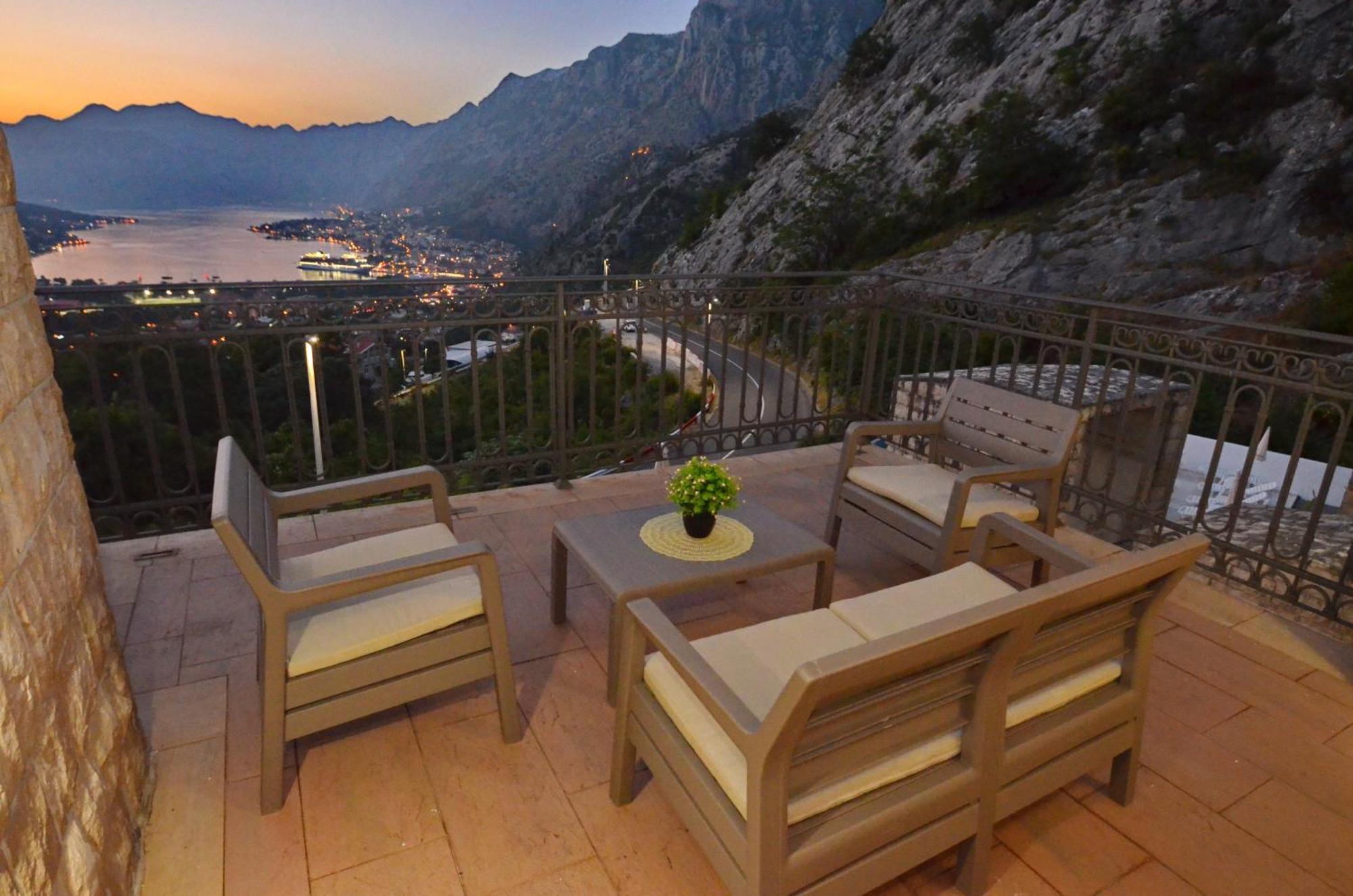 Boka Devine Residence Kotor Buitenkant foto